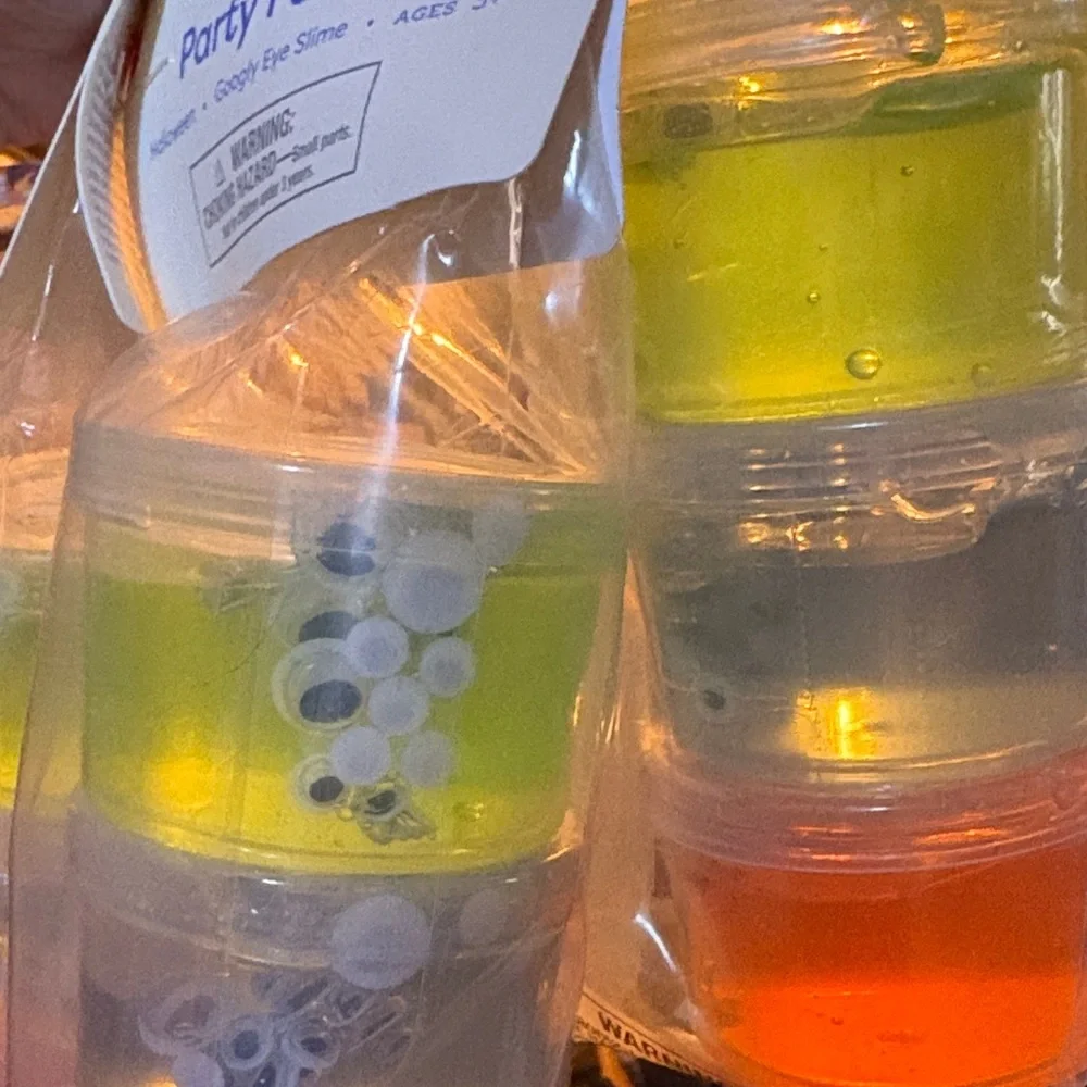Spritz Googly Eye Slime Party Packs - Green & Orange